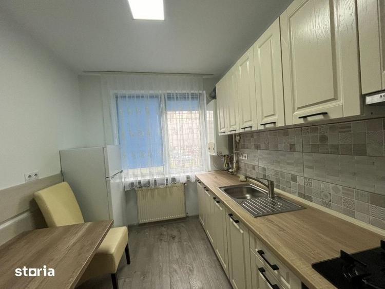 Apartament cu 2 camere semidecomandat în Calea Dumbrăvii