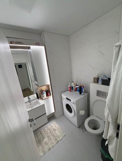 Apartament cu 2 camere decomandat în Parcul Carol