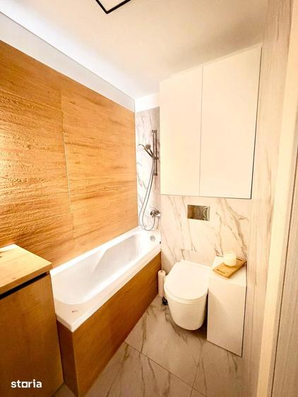 Apartament cu 4 camere în Băneasa