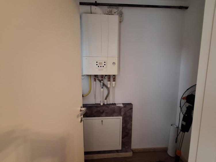 Apartament cu 3 camere decomandat, mobilat în Dorobanților
