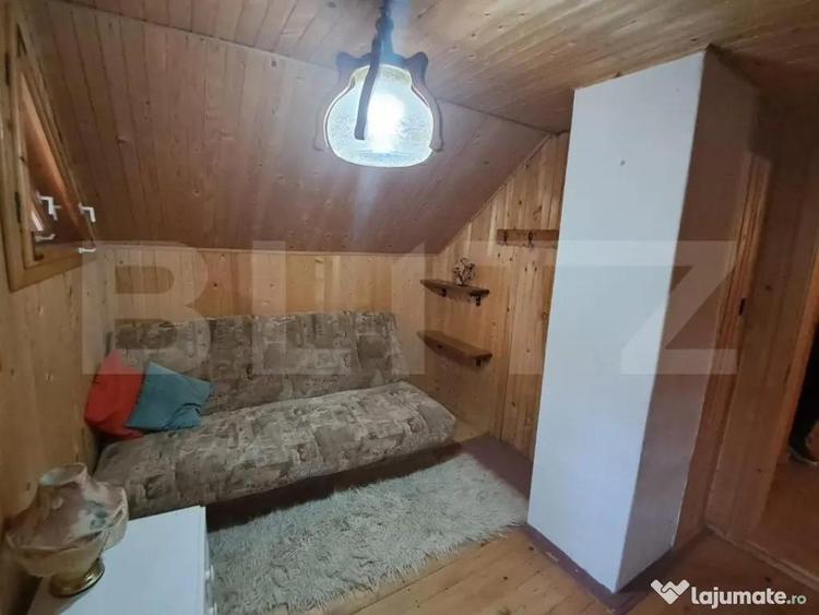 Casă cu 4 camere cu Teren 240 Mp în Central