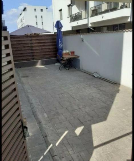 Apartament cu 3 camere decomandat în Prelungirea Ghencea