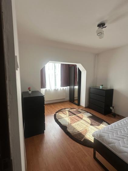 Apartament 2 camere decomandat in zona Soarelui - 1
