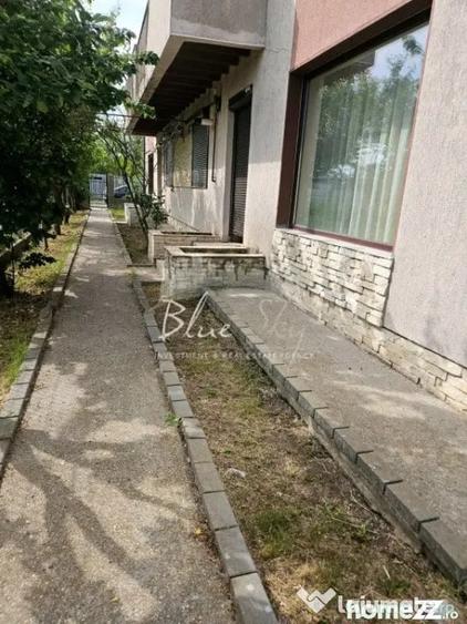 Casă cu 7 camere cu Teren 400 Mp în Cumpăna