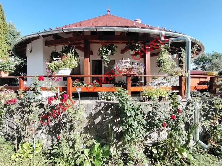 Casă cu 4 camere cu Canalizare în Valea Crișului