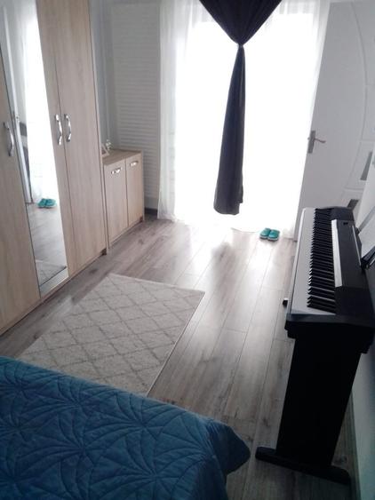 Casă cu 4 camere cu Teren 245 Mp în Prundu