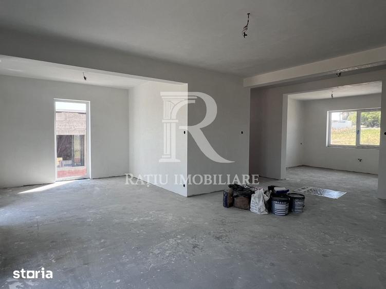 Casă cu 4 camere cu Teren 350 Mp în Iorga