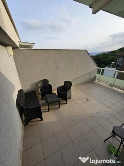 Apartament cu 2 camere semidecomandat în Grigorescu