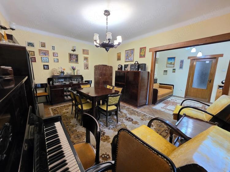 Casă cu 4 camere cu Teren 323 Mp în Central