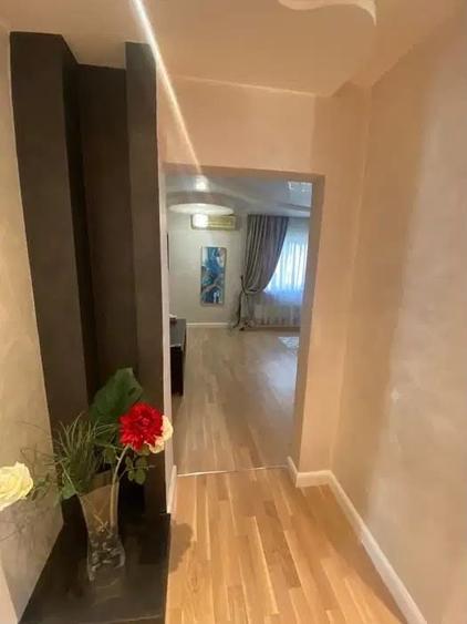 Apartament cu 3 camere decomandat în Decebal