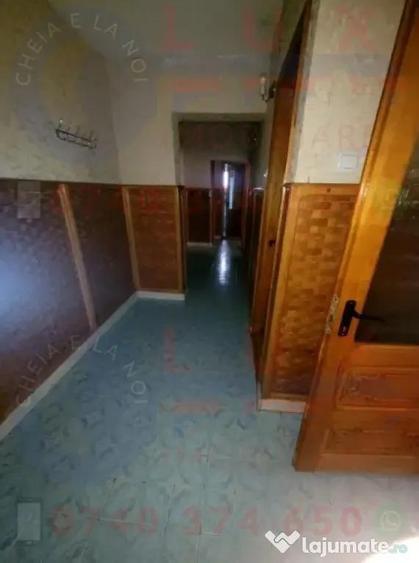 Apartament cu 3 camere decomandat în E3