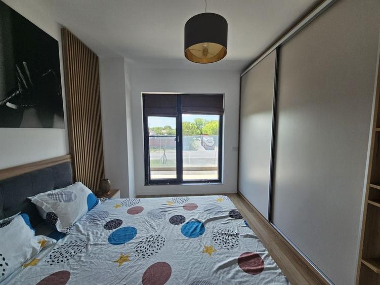 Apartament cu 2 camere decomandat, mobilat în Metro 2