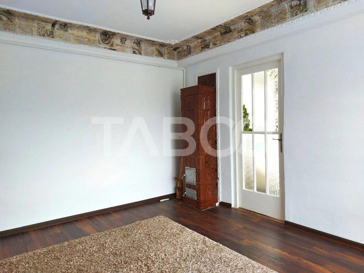 Apartament cu 2 camere nedecomandat, mobilat în Cisnădie
