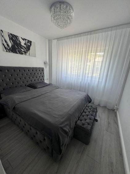 Apartament cu 2 camere în Coman