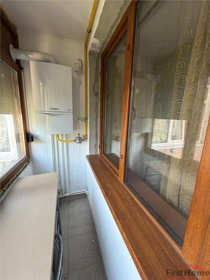 Apartament cu 3 camere decomandat în Sud