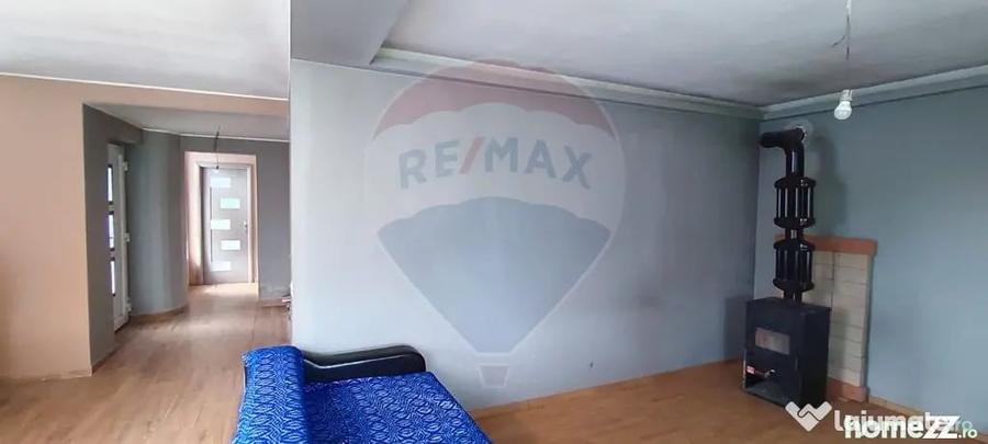 Casă cu 5 camere cu Teren 966 Mp în Tăuții-Măgherăuș