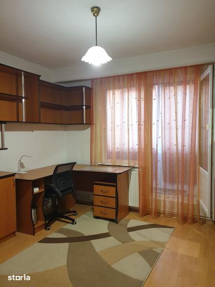 Apartament cu 2 camere în 22 Decembrie 1989