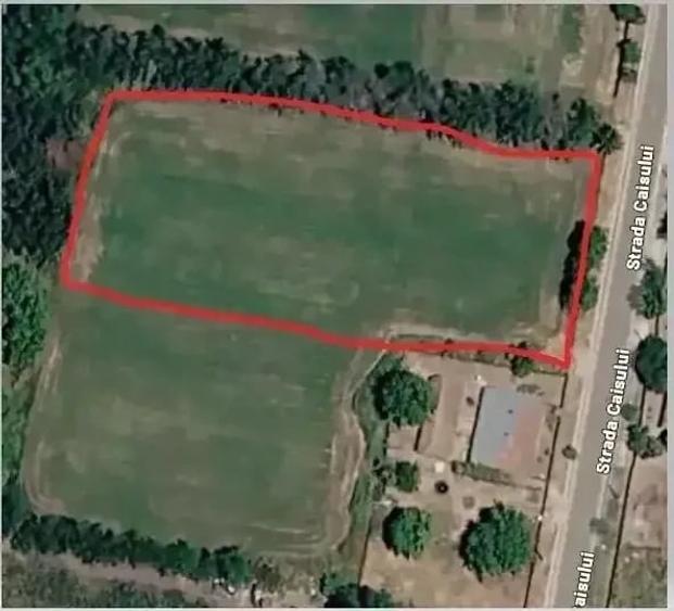 Teren de 4893 mp, în Valea Cânepii