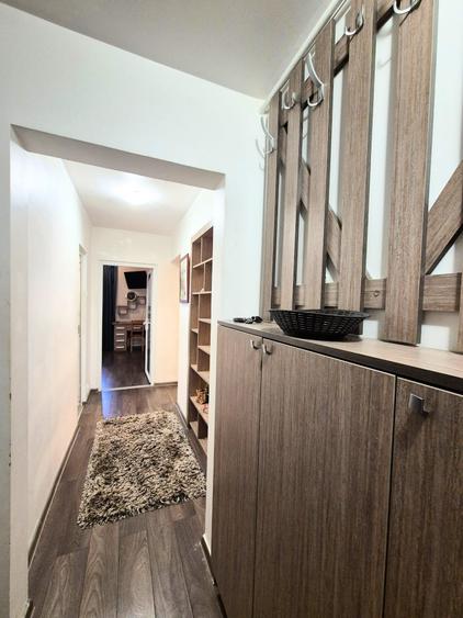 Apartament cu 2 camere semidecomandat în Central