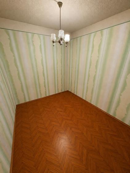 Apartament cu 3 camere semidecomandat în Dacia