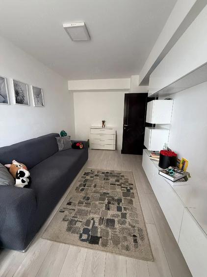 Apartament cu 3 camere decomandat în Cug