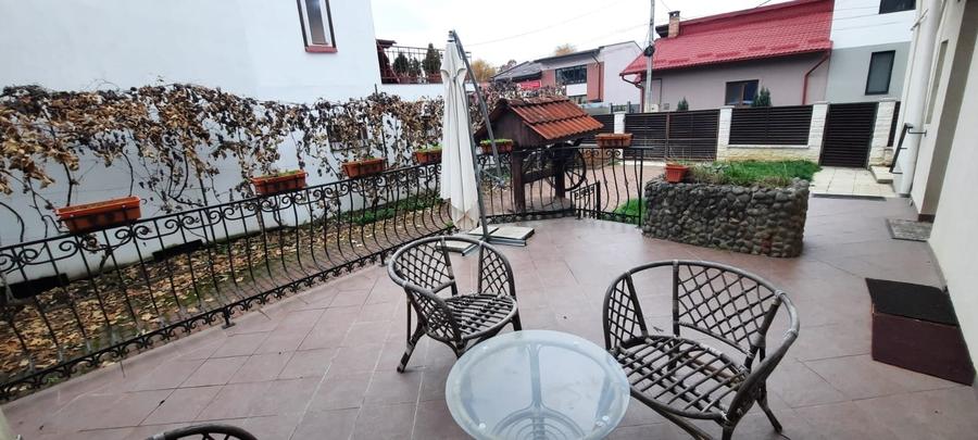 Casă individuală cu 5 camere cu Canalizare în 7 Noiembrie