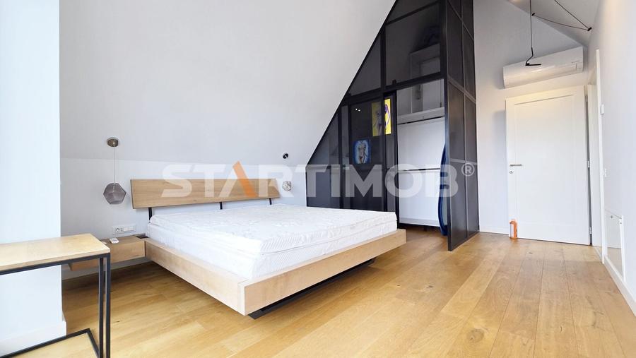 Apartament cu 3 camere decomandat, mobilat în Ultracentral
