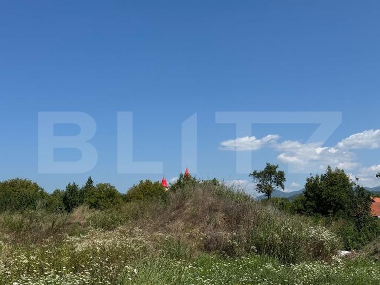 Teren Construcții intravilan de 1800 mp, în Central