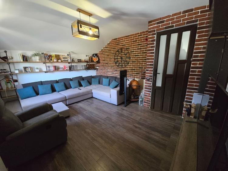 Casă individuală cu 5 camere cu Canalizare în Berceni