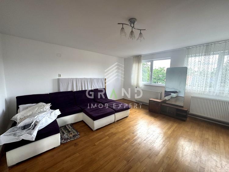 Casă individuală cu 4 camere cu Canalizare în Semicentral
