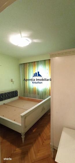 Apartament cu 4 camere de vanzare in Micro 16 - 6