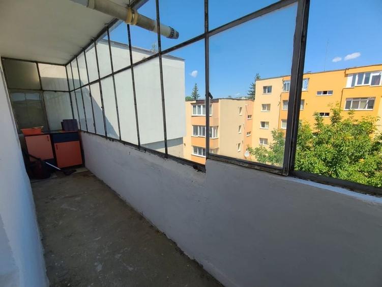 Apartament cu 2 camere decomandat în Zorilor
