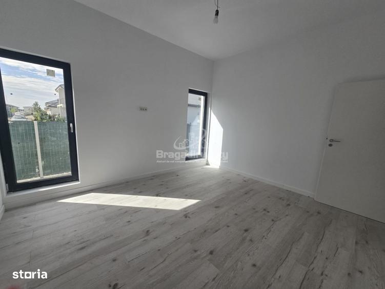 Casă cu 4 camere în Clinceni