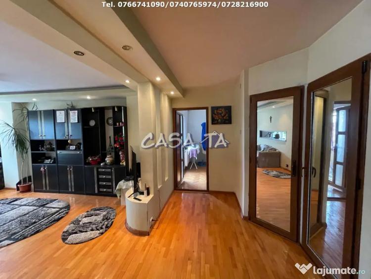 Apartament cu 4 camere decomandat în Central