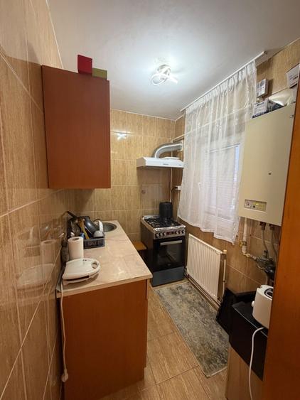 Garsonieră decomandată în Central