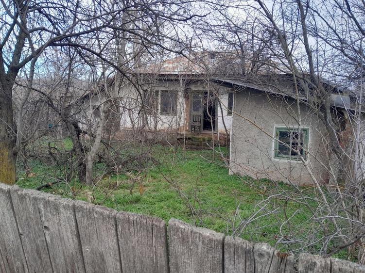 Teren de 2160 mp, în Vârlezi