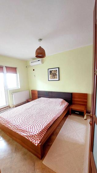 Apartament cu 3 camere decomandat în Micro 17