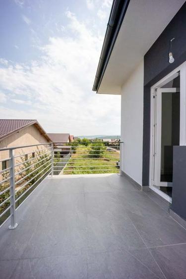 Duplex cu 4 camere cu Canalizare în Lunca Cetățuii