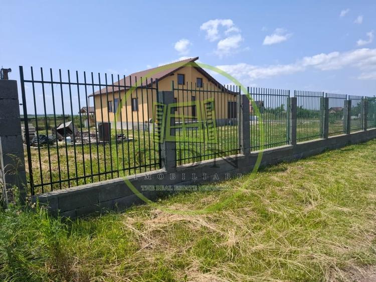 Casă individuală cu 4 camere cu Teren 1000 Mp în Exterior Est