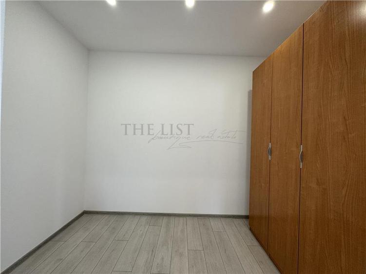 Casă individuală cu 8 camere cu Teren 1000 Mp în Pipera