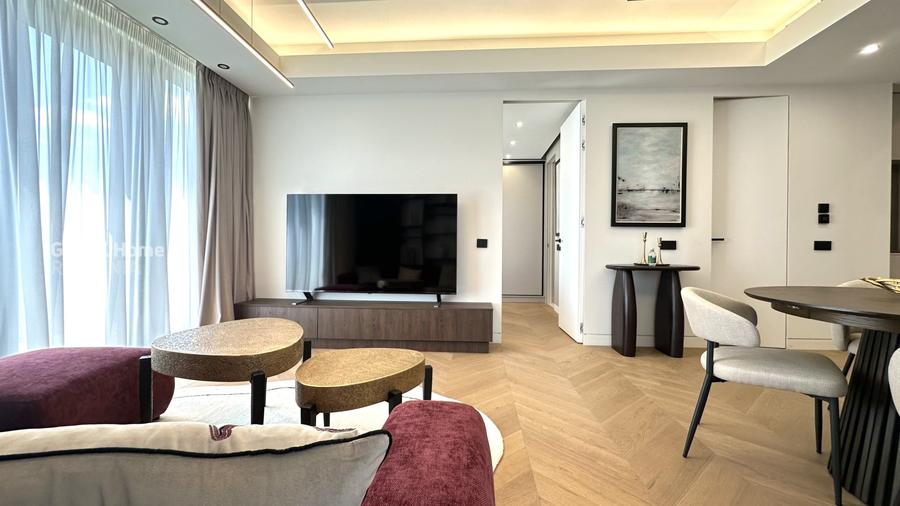 Apartament cu 3 camere semidecomandat, mobilat în Floreasca