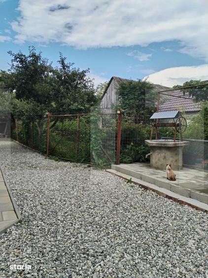 Casă cu 5 camere cu Teren 1337 Mp în Belin