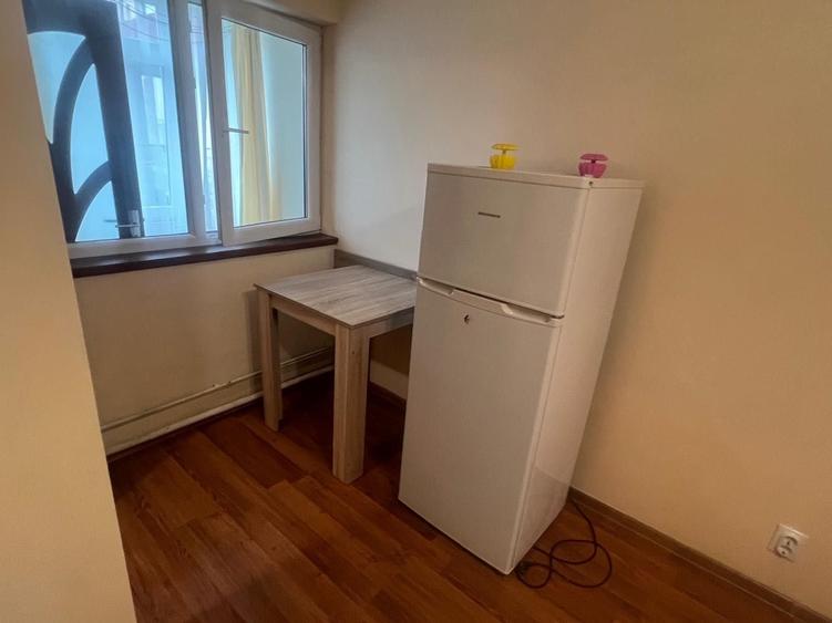 Garsonieră decomandată în Central