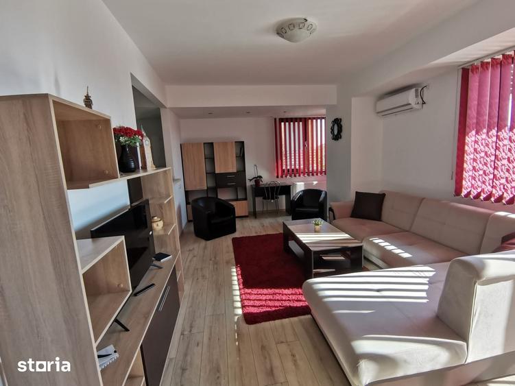 Apartament cu 3 camere semidecomandat în Prelungirea Ghencea
