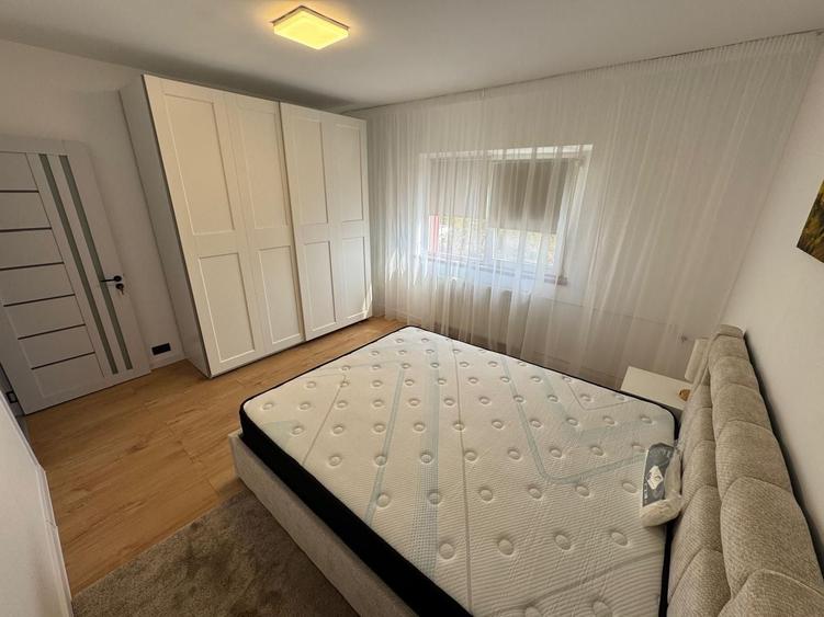 Apartament cu 2 camere decomandat în 13 Septembrie