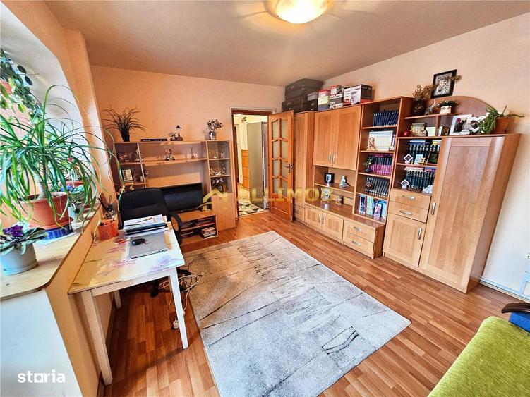 Apartament cu 2 camere semidecomandat, mobilat în Andrei Mureșanu