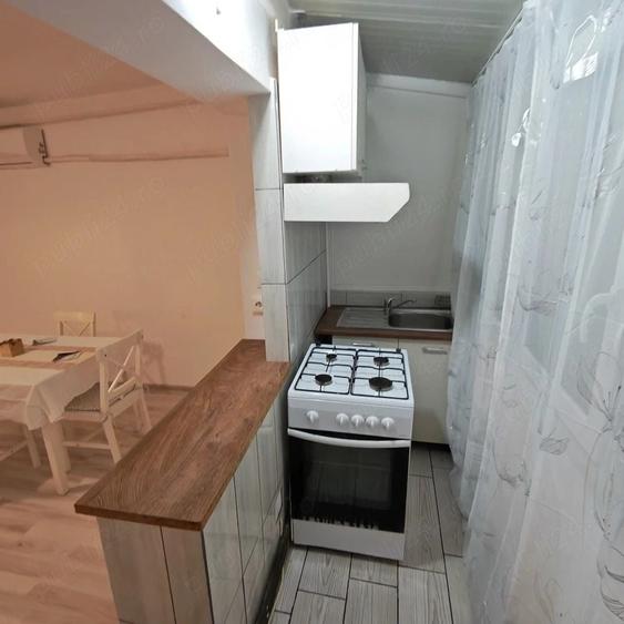 Apartament cu 2 camere decomandat în Buziașului