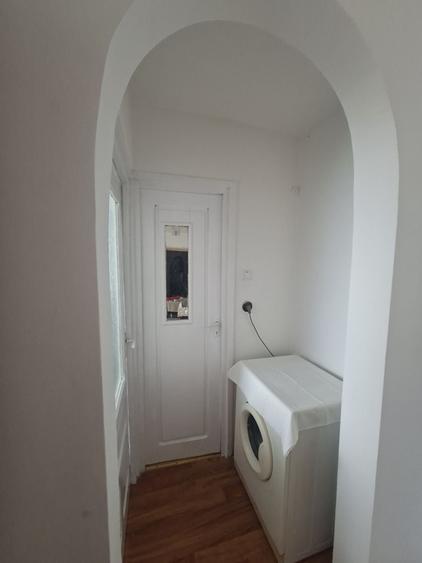 Apartament cu 2 camere semidecomandat în Exterior Vest