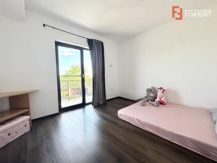 Duplex cu 4 camere cu Teren 430 Mp în Sânandrei