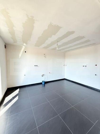 Apartament cu 3 camere decomandat în Titulescu